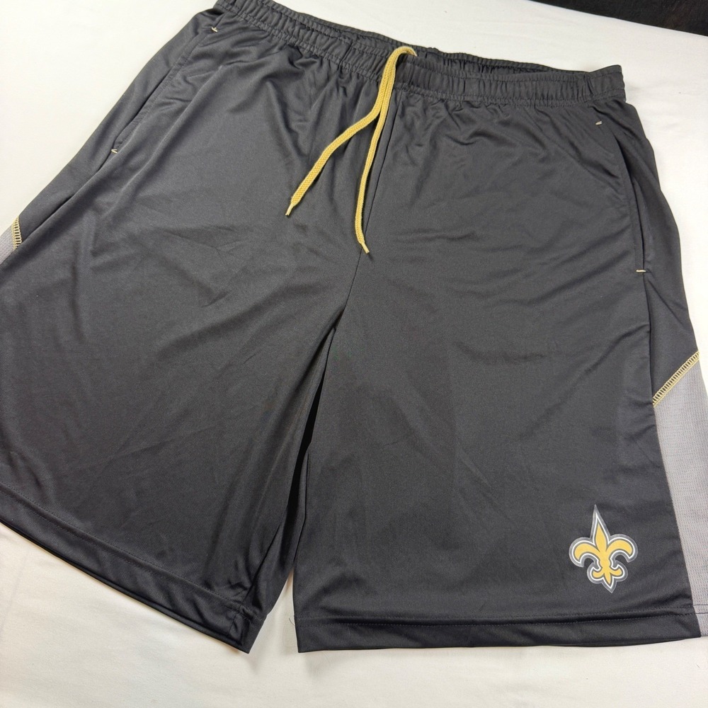 NFL Team Apparel Shorts Mens 2XL Black New Orleans Saints Athletic Training EUC
